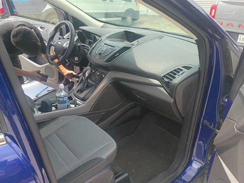 Used 2016 Ford Escape SE FWD image 32