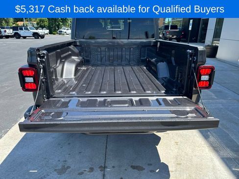 New 2026 Jeep Gladiator Sport AWD/4WD image 8