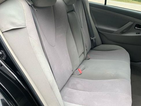 Used 2011 Toyota Camry LE w/ LE Extra-Value Pkg FWD image 10