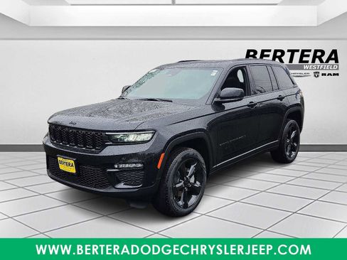 New 2025 Jeep Grand Cherokee Limited w/ Luxury Tech Group II image 2