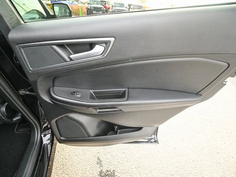 New 2024 Ford Edge SE w/ Black Appearance Package image 25