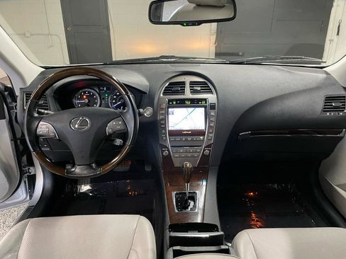 Used 2011 Lexus ES 350 FWD image 18