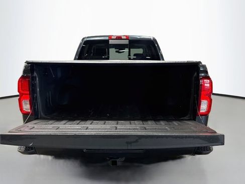 Used 2018 Chevrolet Silverado 1500 High Country AWD/4WD image 22