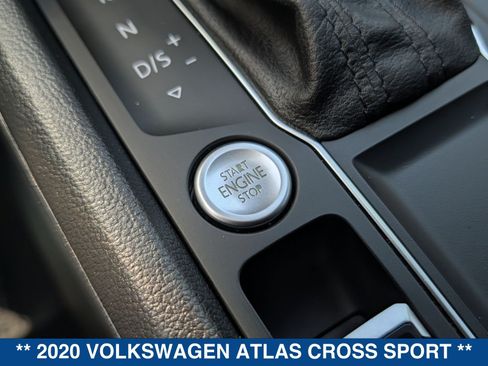 Used 2020 Volkswagen Atlas Cross Sport SE w/ Panoramic Sunroof Package FWD image 34