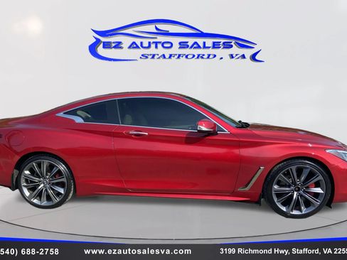 Used 2018 INFINITI Q60 Red Sport 400 w/ Pro Active Package AWD/4WD image 4