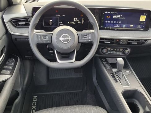 New 2026 Nissan Kicks SV w/ SV Premium Package FWD image 7