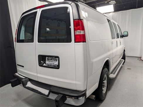 Used 2024 Chevrolet Express 2500 w/ Driver Convenience Package image 4