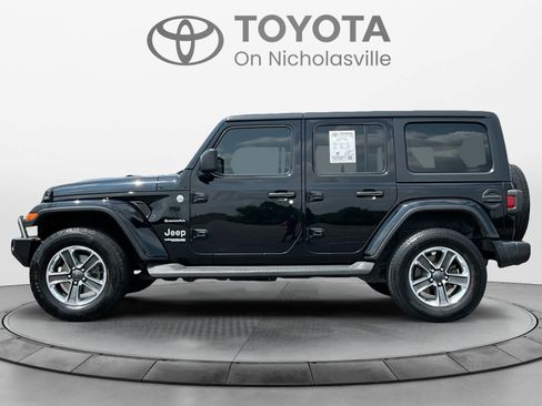 Used 2021 Jeep Wrangler Unlimited Sahara AWD/4WD image 2