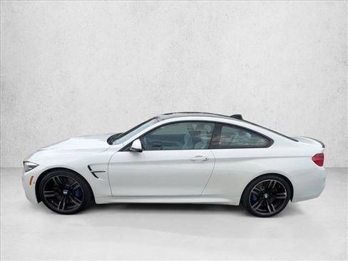 Used 2018 BMW M4 Coupe RWD image 8