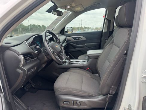 Used 2018 Chevrolet Traverse LT image 10