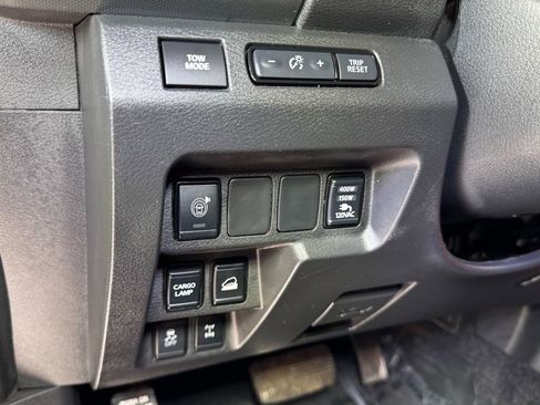 Used 2024 Nissan Frontier PRO-4X w/ Pro Premium Package image 23