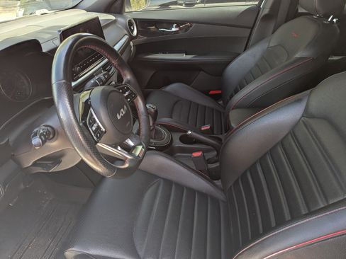 Certified 2022 Kia Forte GT image 12