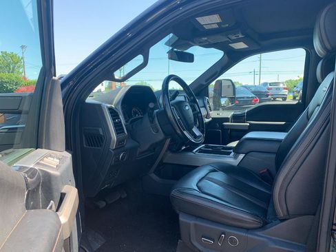 Used 2022 Ford F350 Platinum w/ Tremor Off-Road Package AWD/4WD image 6