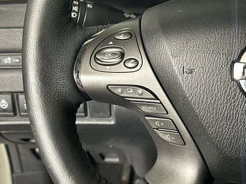 Used 2020 Nissan Murano SL w/ Moonroof Package FWD image 25