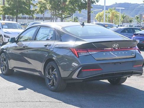 New 2026 Hyundai Elantra Sport image 8