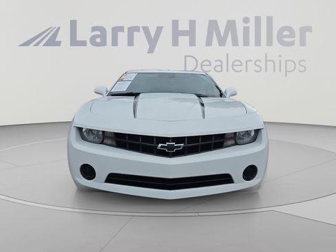 Used 2013 Chevrolet Camaro LS RWD image 8