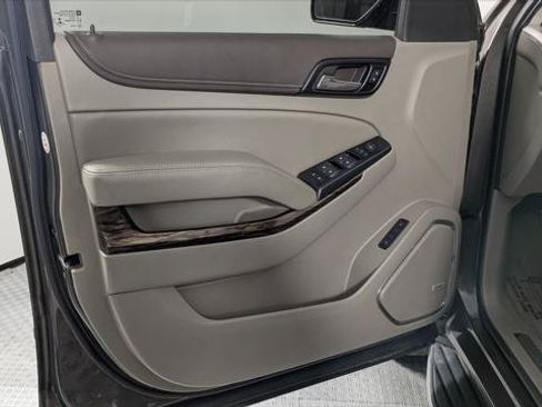 Used 2019 GMC Yukon SLT w/ Premium Edition RWD image 19