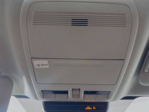 New 2025 MAZDA CX-30 Carbon image 21