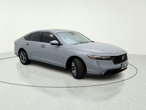 Used 2024 Honda Accord EX-L image 5