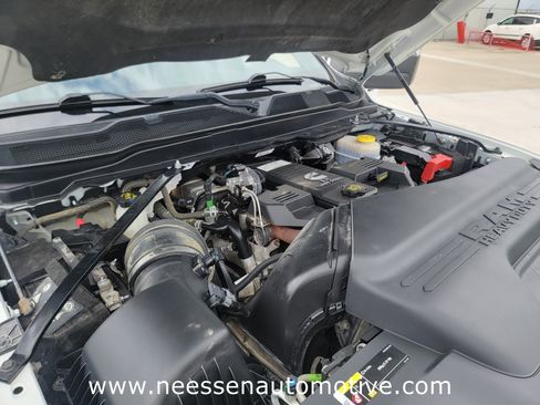 Used 2024 RAM 2500 Big Horn image 35