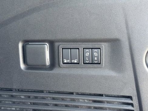 New 2026 Chevrolet Suburban Premier RWD image 23