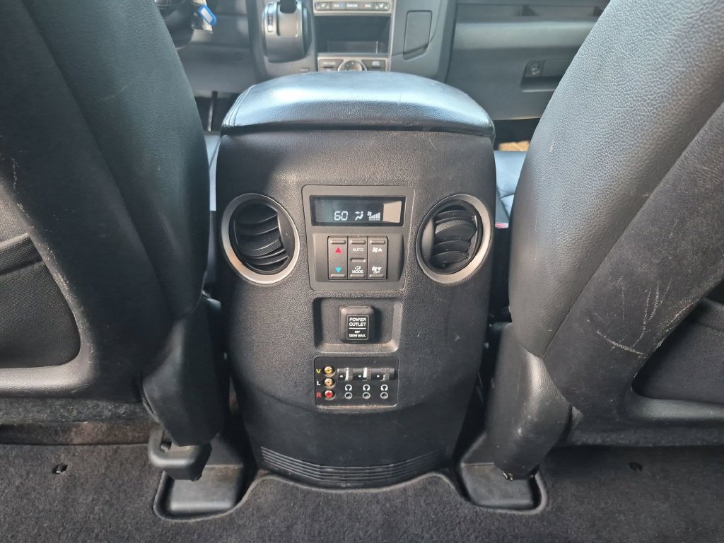 Used 2012 Honda Pilot Touring image 38