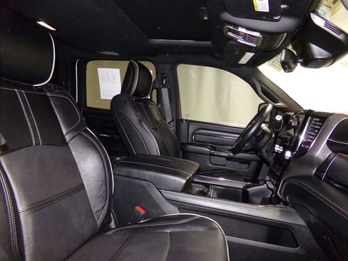 Used 2024 RAM 2500 Limited image 8