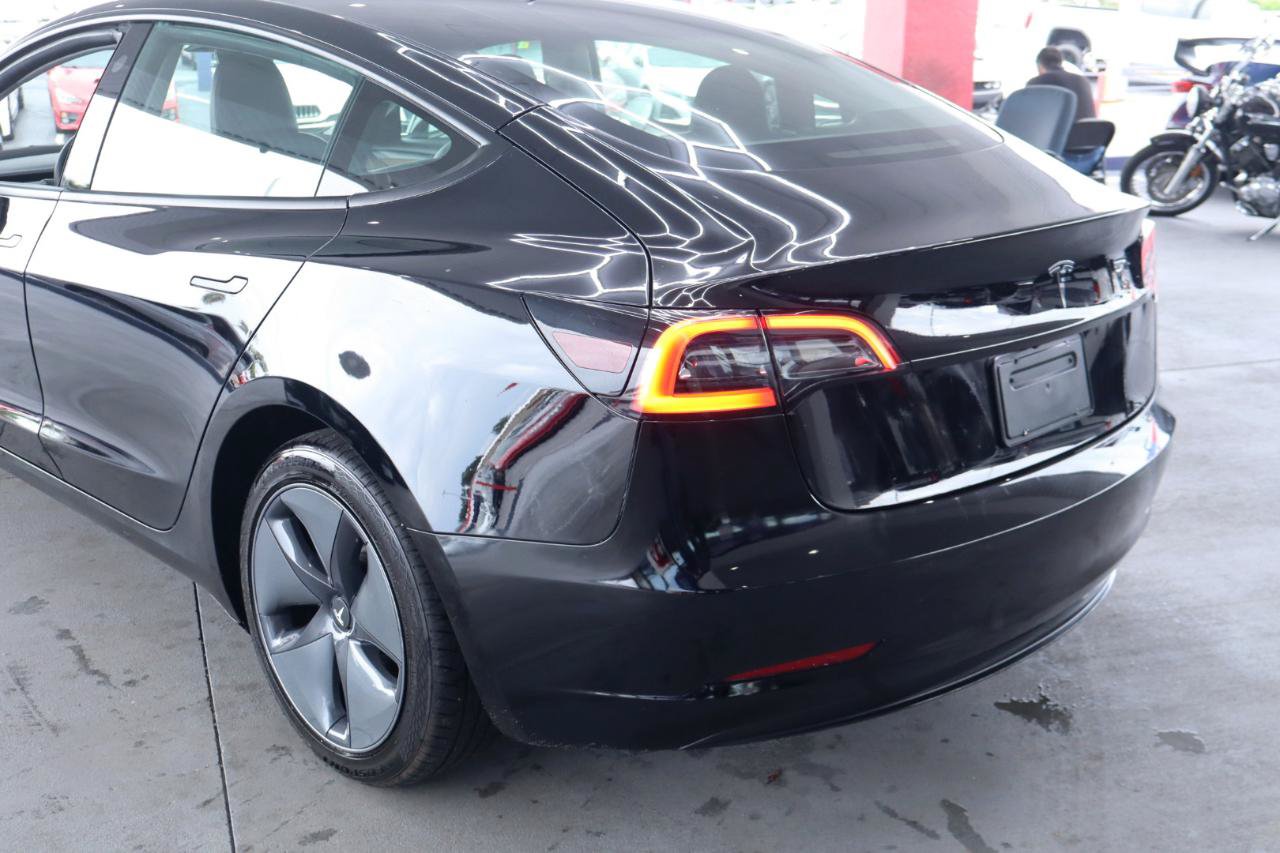 Used 2023 Tesla Model 3 Standard Range RWD image 9