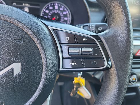 Used 2023 Kia Forte LXS image 14