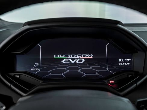 Used 2022 Lamborghini Huracan EVO AWD/4WD image 14