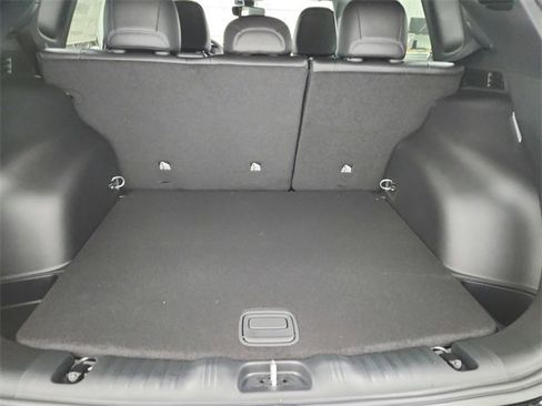 New 2026 Jeep Compass Latitude image 38