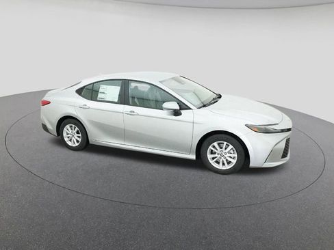 New 2026 Toyota Camry LE image 12