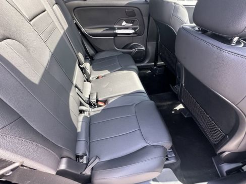 New 2026 Mercedes-Benz GLB 250 4MATIC image 18