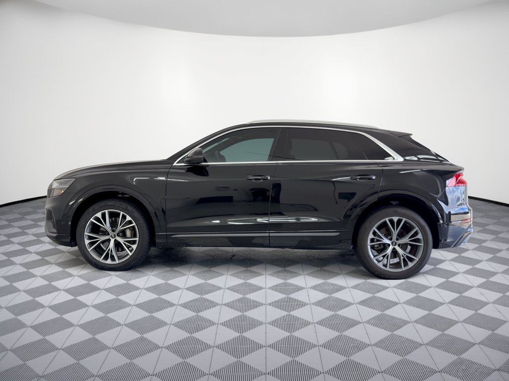 Used 2023 Audi Q8 Premium Plus w/ Premium Plus Package AWD/4WD image 2