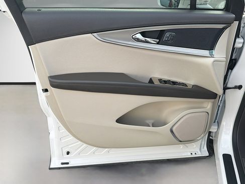 Used 2019 Lincoln Nautilus Select FWD image 21