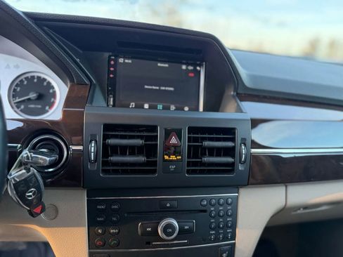 Used 2010 Mercedes-Benz GLK 350 4MATIC image 33