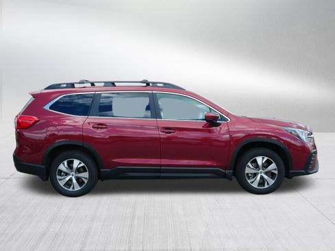 Used 2025 Subaru Ascent Premium AWD/4WD image 8
