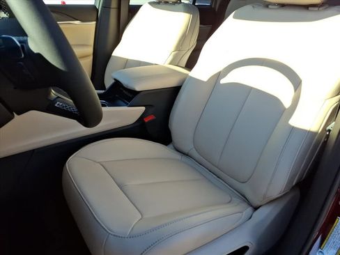 New 2025 Jeep Grand Cherokee Limited image 35