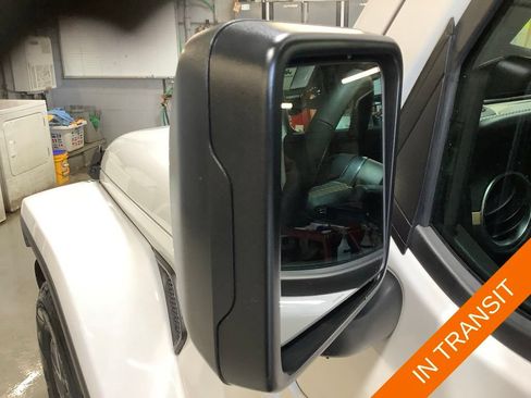 Used 2024 Jeep Wrangler Unlimited Sahara w/ Technology Group AWD/4WD image 14