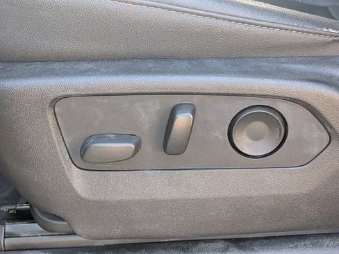 Used 2022 Chevrolet Silverado 1500 LTZ w/ LTZ Convenience Package II image 20