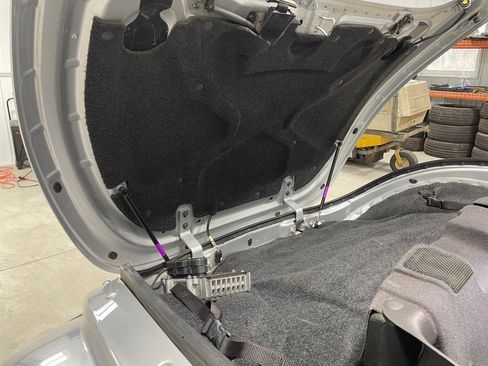 Used 2000 Plymouth Prowler image 22