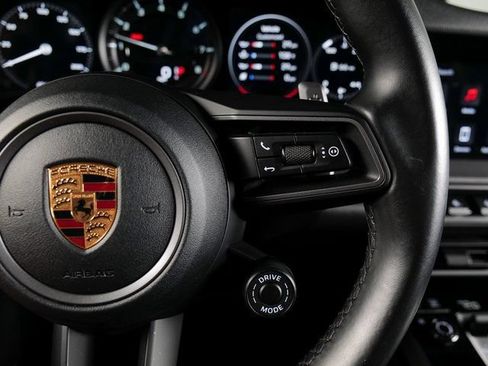 Used 2022 Porsche 911 Carrera RWD image 22