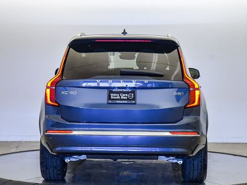 New 2026 Volvo XC90 B5 Core image 3