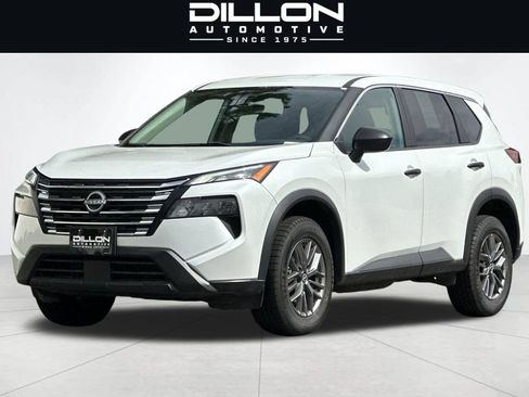 Used 2024 Nissan Rogue S AWD/4WD image 8