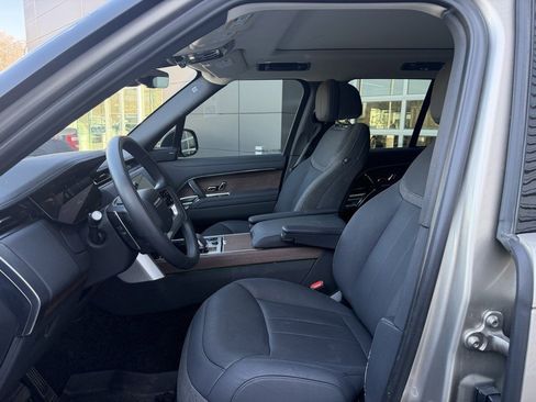 Certified 2023 Land Rover Range Rover SE image 14