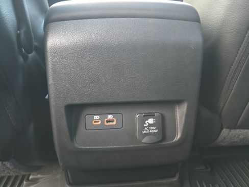 Used 2023 Nissan Frontier PRO-4X w/ Pro-4X Premium Package image 16