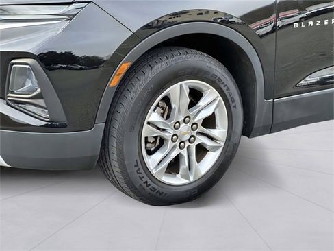 Used 2019 Chevrolet Blazer LT image 8