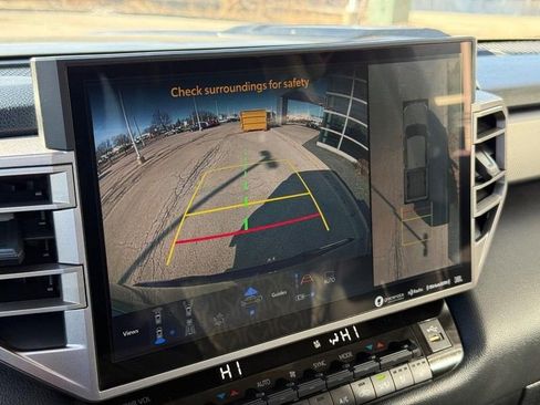 Used 2023 Toyota Tundra Limited image 24