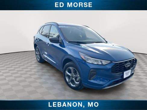 Used 2023 Ford Escape ST-Line w/ Tech Pack #1 AWD/4WD image 2
