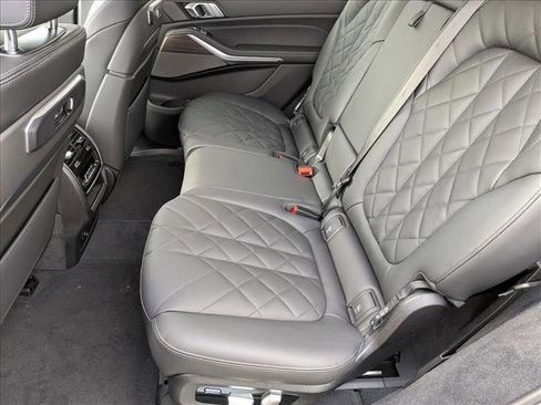 Used 2026 BMW X7 xDrive40i image 15